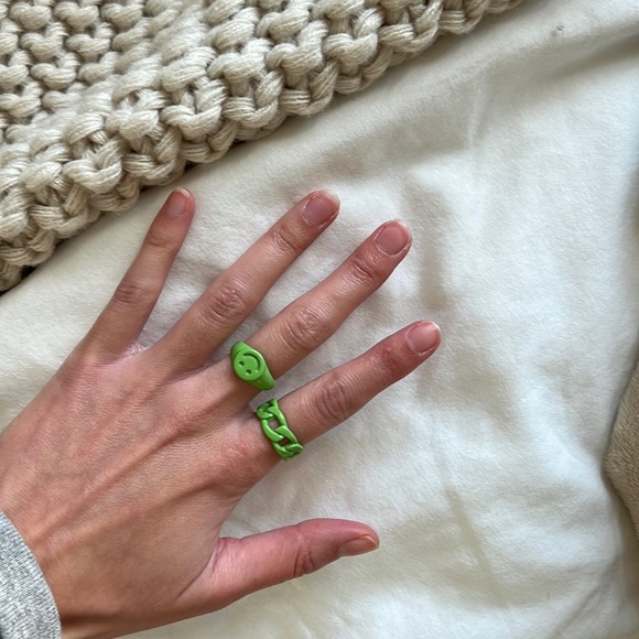Green chunky rings - Picture 1 of 2